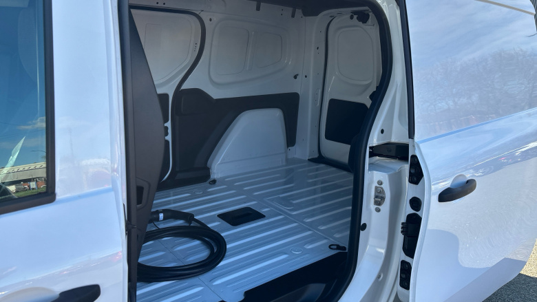 Renault Kangoo L2 E-Tech LL21 90kW 44kWh Start Van Auto